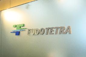Fudou Tetra signboard and logo